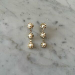 Hanging Pearl Earrings